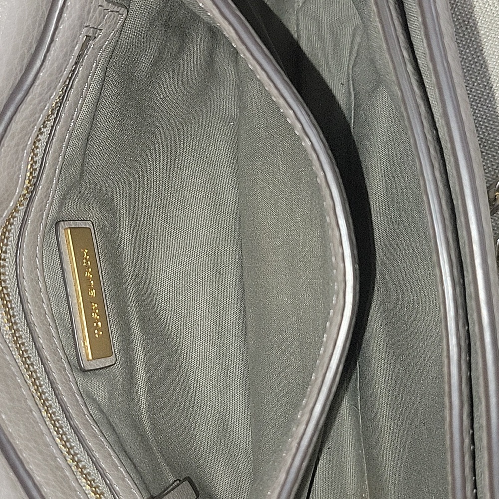 Tory Burch Gray Pebble Leather Flap Front Chain Shoulder Bag - Picture 15 of 16
